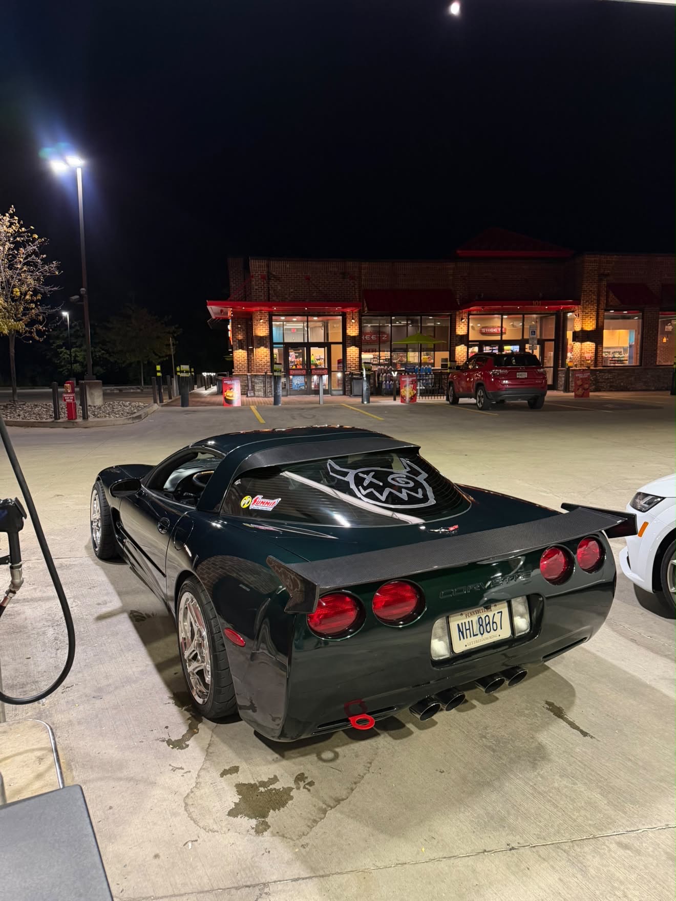 @heyybrae’s Corvette featuring the Roof Wing and Drag Wing